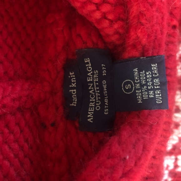 Beautiful Hand Knit American Eagle Holiday hooded sweater - Picture 4 of 4